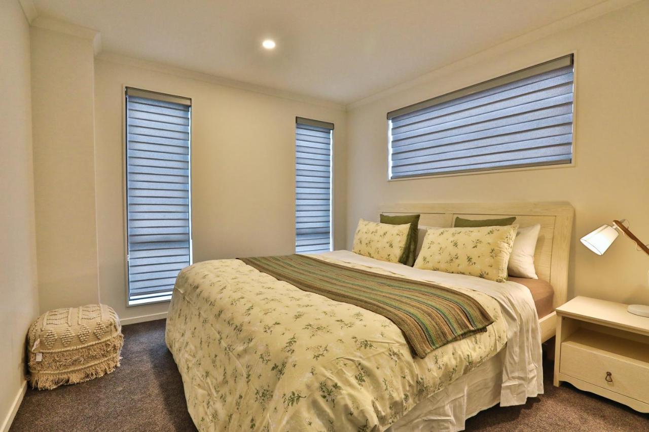 Holiday home Amazing The Waikato River-view Brand New With 4 Bedrooms *