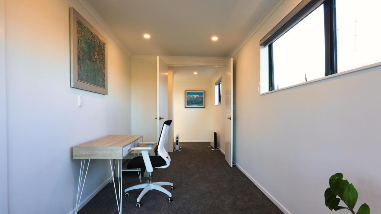 Holiday home Amazing The Waikato River-view Brand New With 4 Bedrooms Hamilton